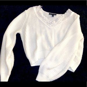 Cute lace necked white sweater!